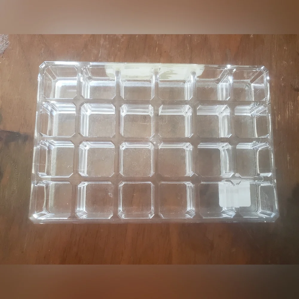 Bingo Acryllic Lip Product organizer, clear